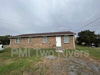 Building Photo - 1904 Westchester Dr