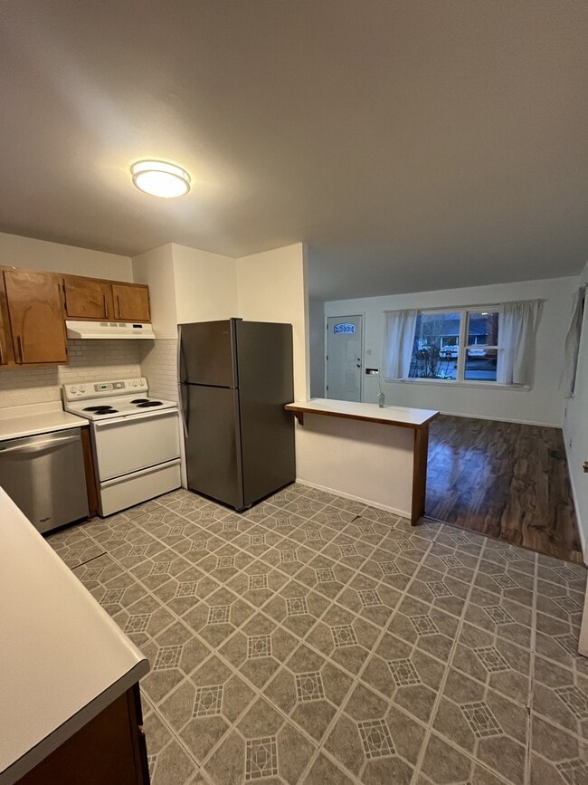 Building Photo - 9339 31st Pl SW