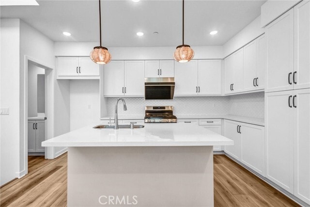 Building Photo - 11053 Momentum Dr