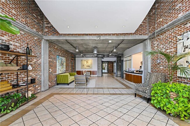 Building Photo - 3180 Mathieson Dr NE