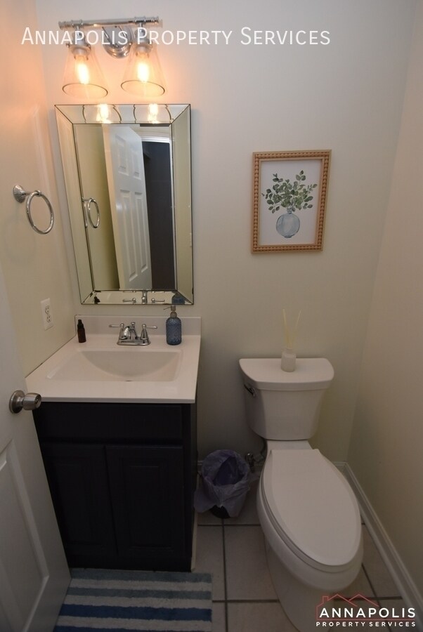 Building Photo - 552 Benforest Dr