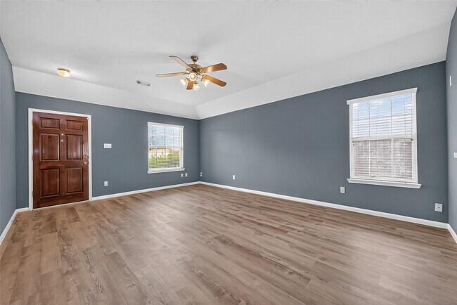 Building Photo - 7218 Fox Hall Ln