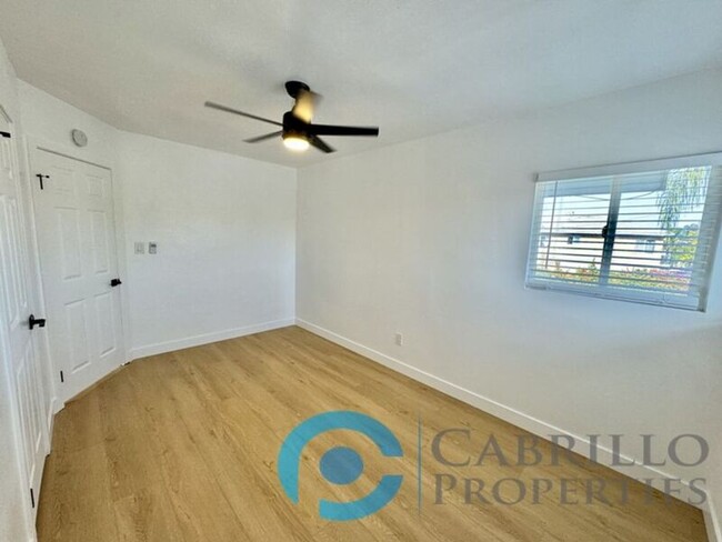 Building Photo - 3959 Cottonwood St