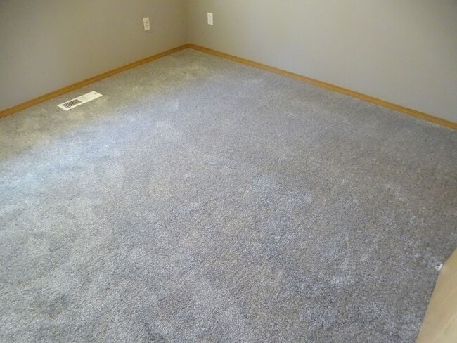 Building Photo - 7415 NE 64th Cir