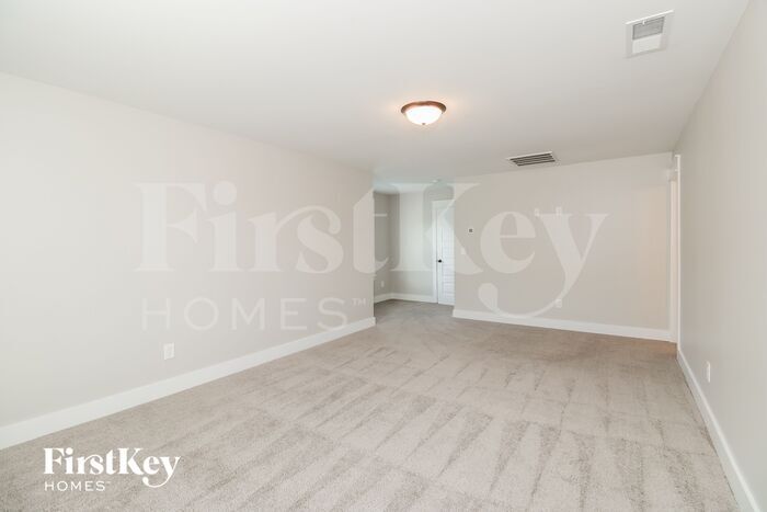 Building Photo - 1433 Woodridge Pl