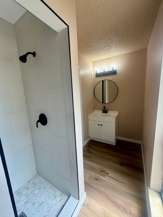 Building Photo - 4 Bedroom Home in Village 7, Centrally Loc...