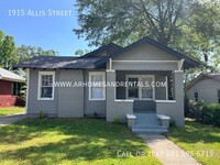 Building Photo - 1915 Allis St