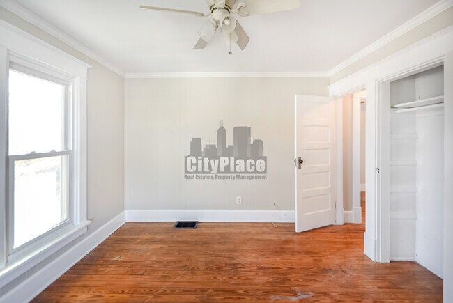 Building Photo - 2012 Olive St