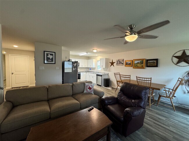 Building Photo - 14132 Harlequin Dr