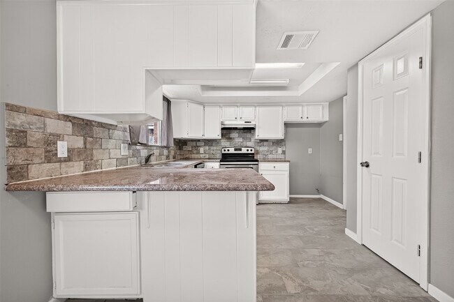 Building Photo - 9903 Towne Tower Ln