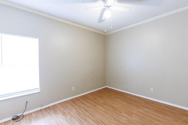 Building Photo - 7405 Avenue X