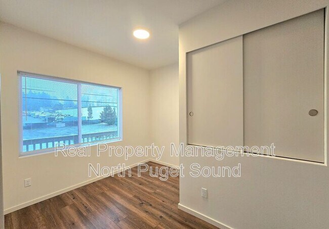 Building Photo - 17417 W Main St