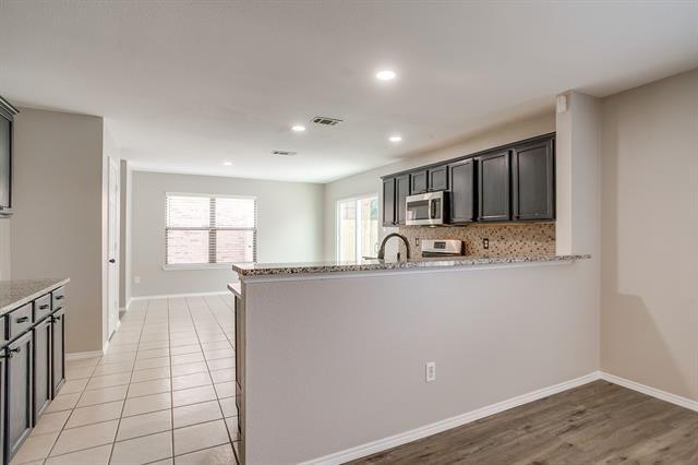 Building Photo - 10633 Lipan Trail