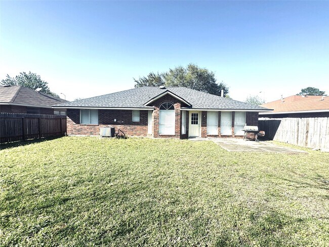 Building Photo - 18743 Parfield Ln
