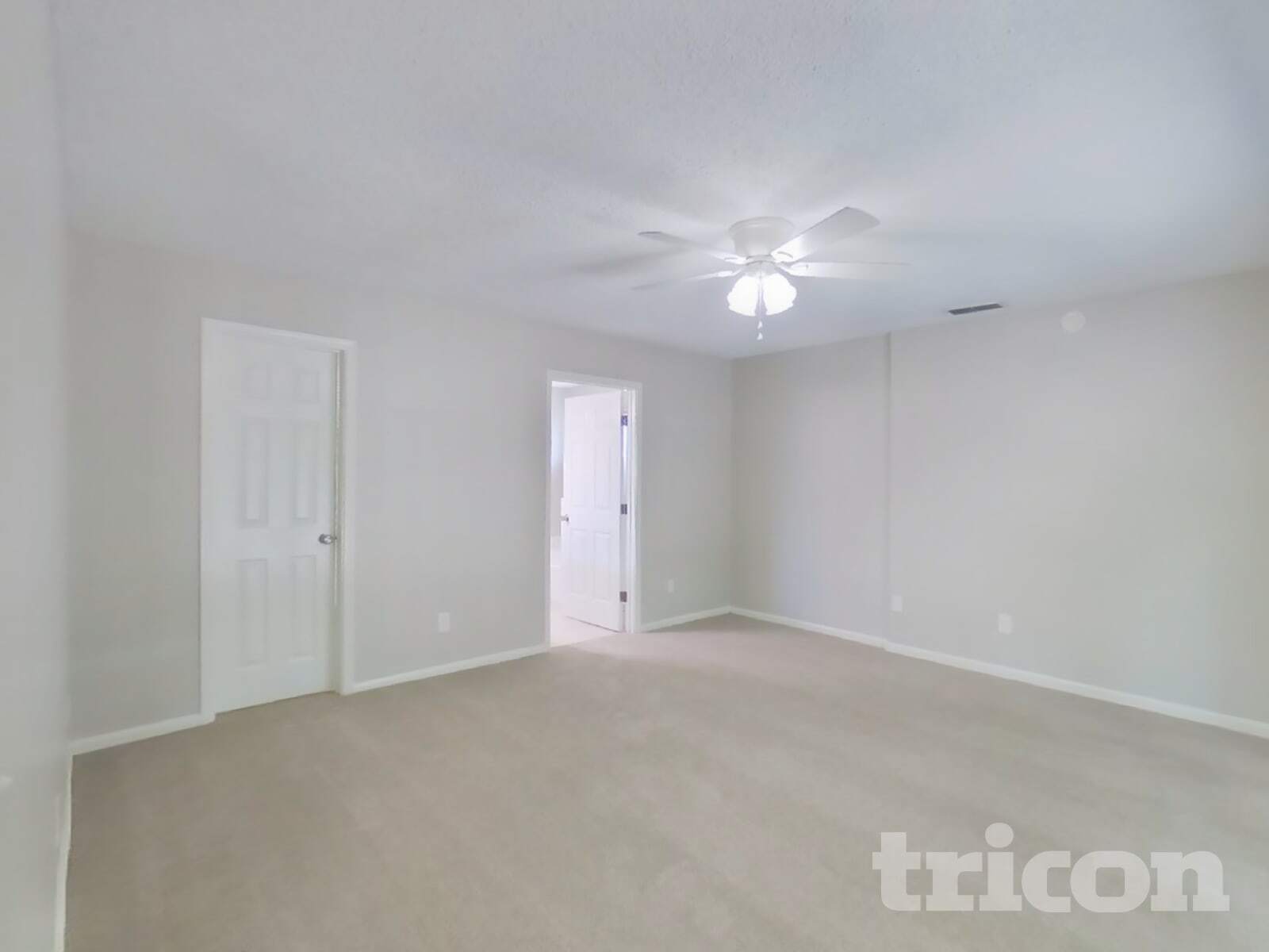 Building Photo - 3382 Millcrest Pl