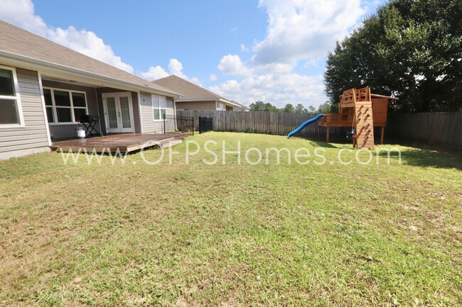 Building Photo - 4/2 in Redstone Subdivision!! AVAILABLE 10...