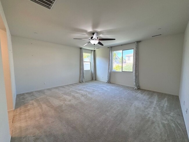 Building Photo - 4 bedroom single story Spencers Crossing h...