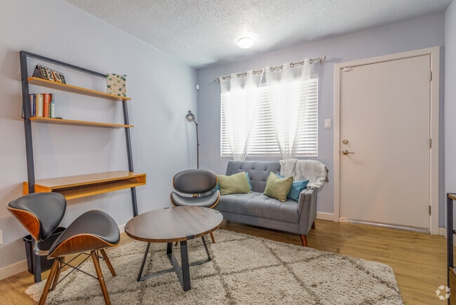 Studio - 250SF - Renova Flats