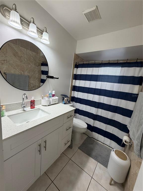 Building Photo - 305 Michigan Pl