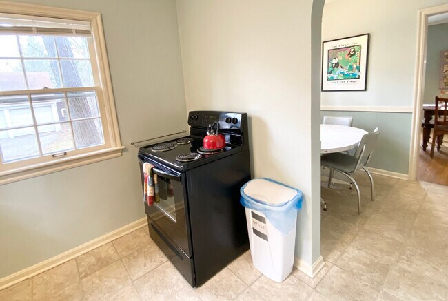 Building Photo - 16225 Glynn Rd