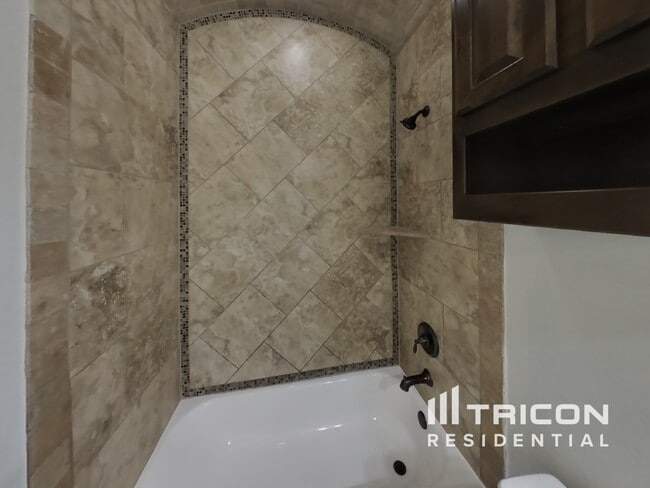 Building Photo - 3107 White Horse Ct
