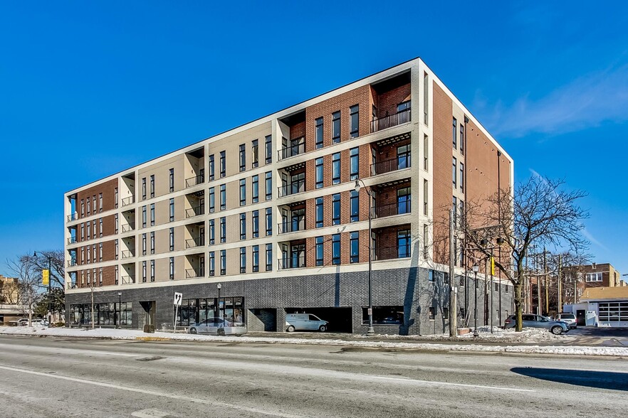 Building Photo - 8047 Skokie Blvd