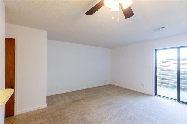 Building Photo - 3730 Old Flowery Branch Rd