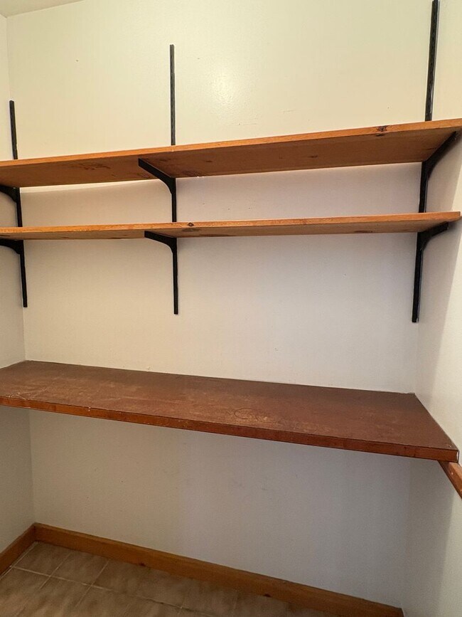 Building Photo - 278 Chamberlain Rd