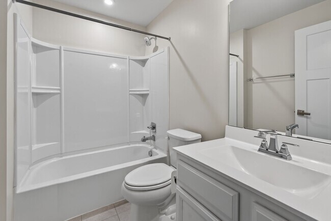 Building Photo - 949 Centurion Cir