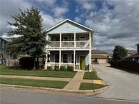 Building Photo - 626 N Tennyson Ln
