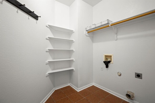 Building Photo - 1300 Estival Dr