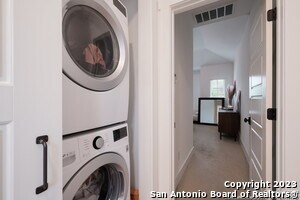 Building Photo - 227 Claremont Ave