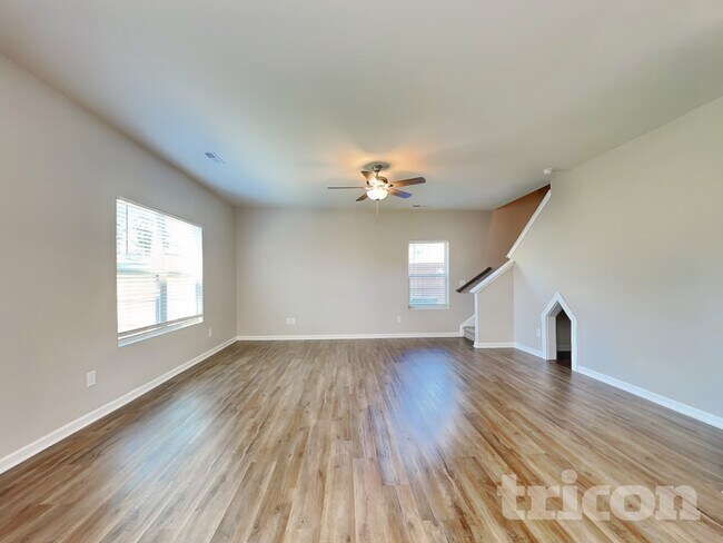 Building Photo - 741 Rolling Creek Cir