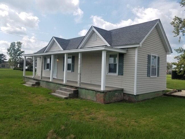 Primary Photo - 7686 US-13