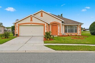 Building Photo - 2819 Maguire Dr