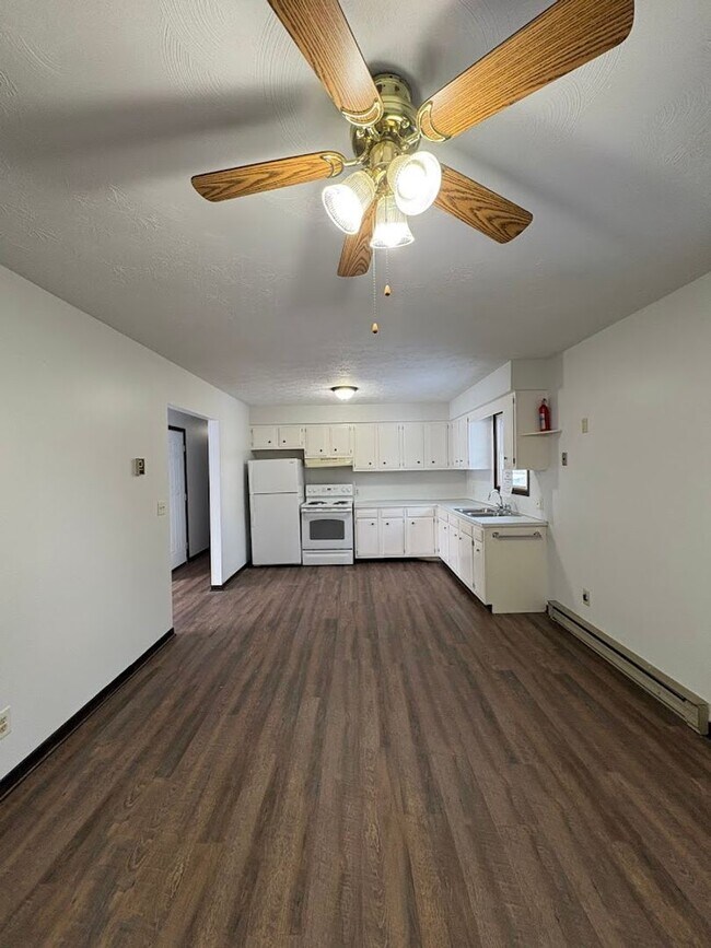 Building Photo - 74 Briarcliff Ave