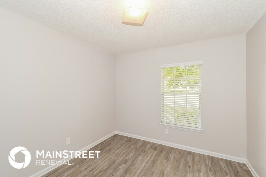Building Photo - 14061 Red Rock Lake Dr
