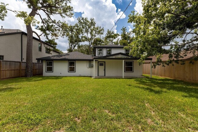 Building Photo - 7414 Janak Dr