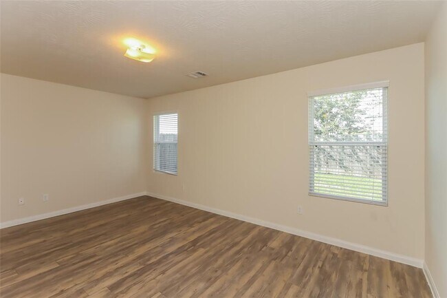 Building Photo - 25258 Sanitas Valley Dr