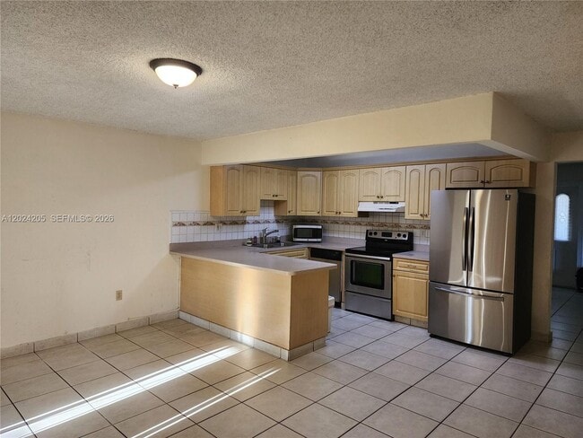 Building Photo - 120 SW 80th Ave
