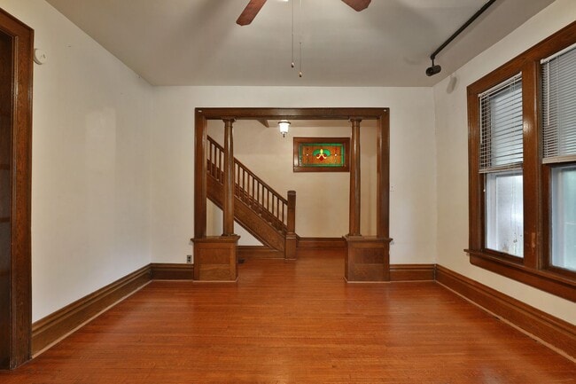 Building Photo - 2403 Summit St