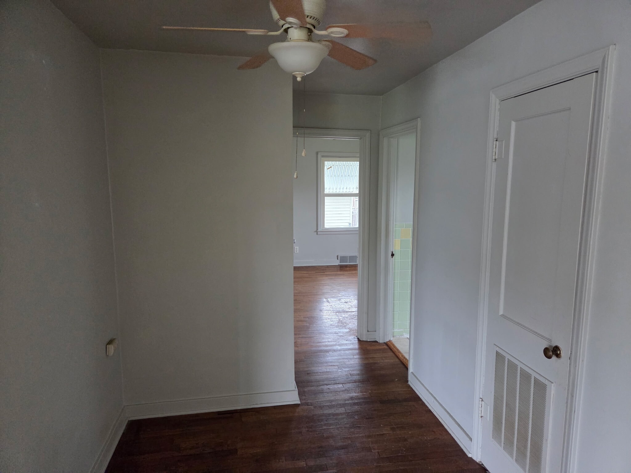 Building Photo - 103 Grant Dr