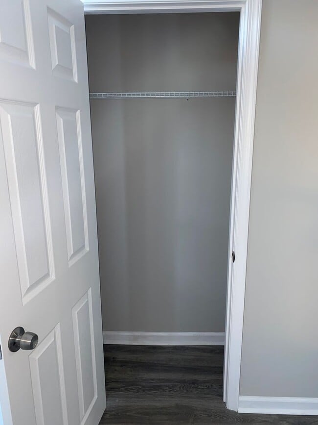 Building Photo - Front Porch Row - Oak Lane