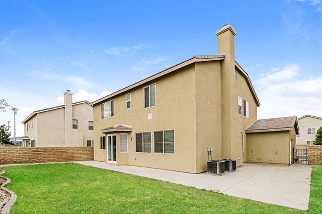 Building Photo - 44844 Lancaster
