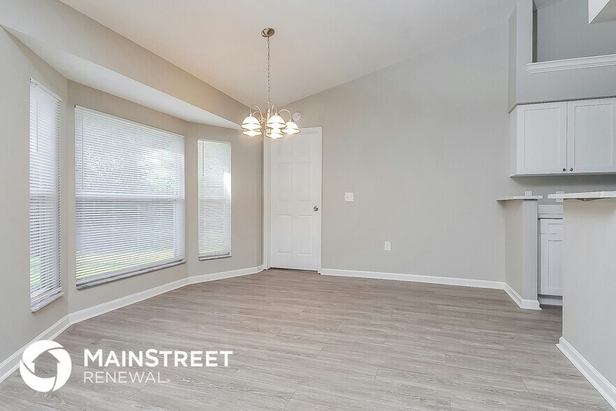 Building Photo - 1009 Hidden Dr