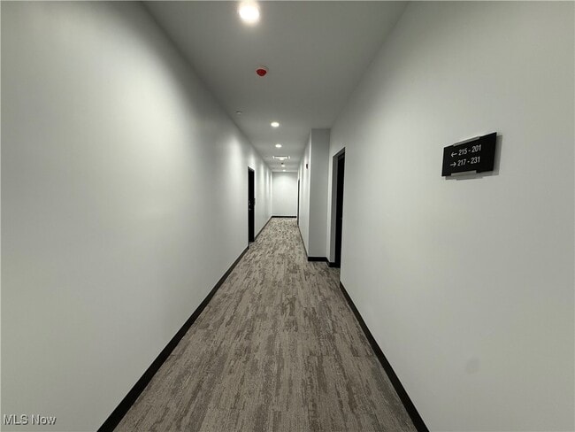 Building Photo - 203 Park Dr