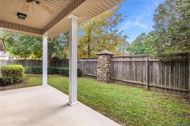 Building Photo - Gated Community close to LSUS