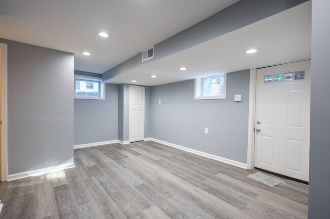 Building Photo - Lovely 3 BR/2.5 BA EOG Townhome in Temple ...