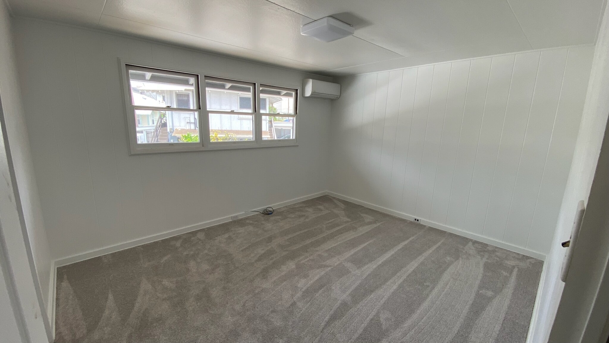 Building Photo - 2921 Koali Rd