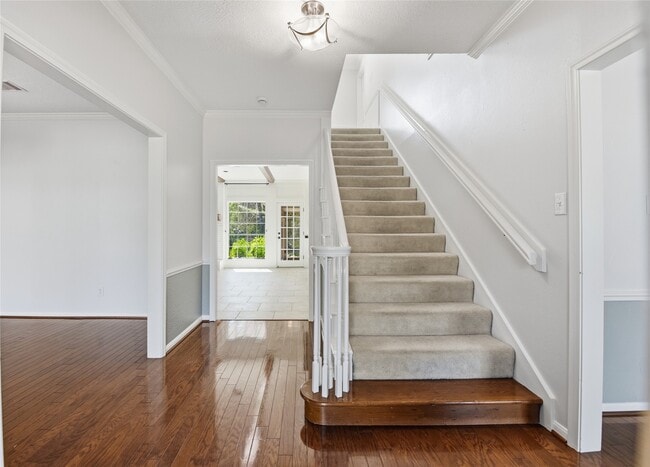 Building Photo - 3718 Wildwood Ridge Dr